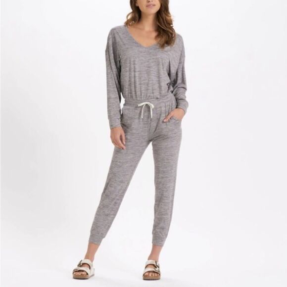 Vuori Long Sleeve Lux Jumpsuit in Clay Heather Gray Size Small - Picture 1 of 5